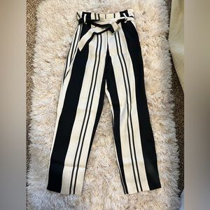 Striped Black and White Paperbag pants Topshop XS